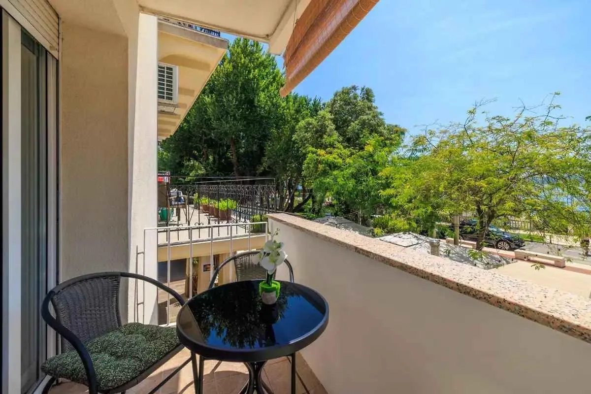 Apartment In Crikvenica 51468