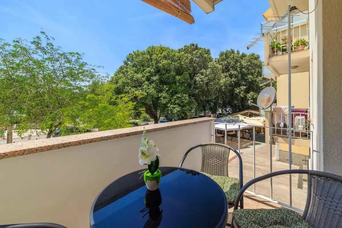 Apartment In Crikvenica 51468