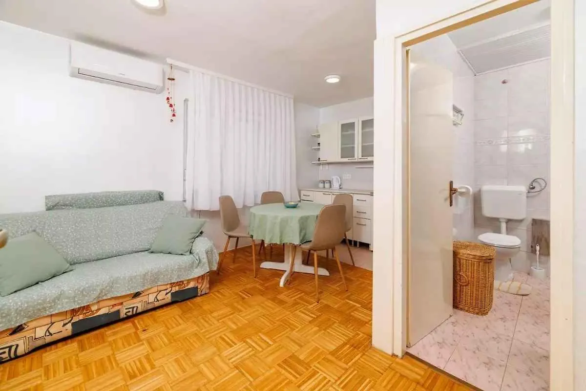 Apartment In Crikvenica 51468 Croatia